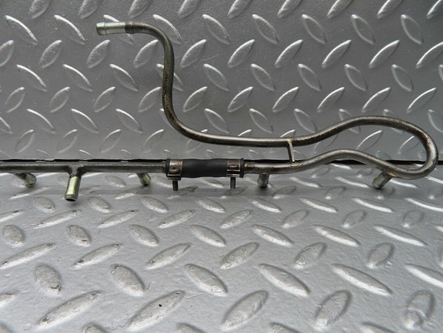 20392 Mercedes-Benz W114 280CE Coupe Fuel Injector Pipe
