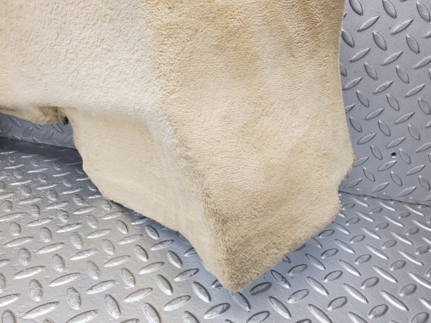 46986 Mercedes-Benz R129 320SL Coupe Rear Left Wall Carpet Beige