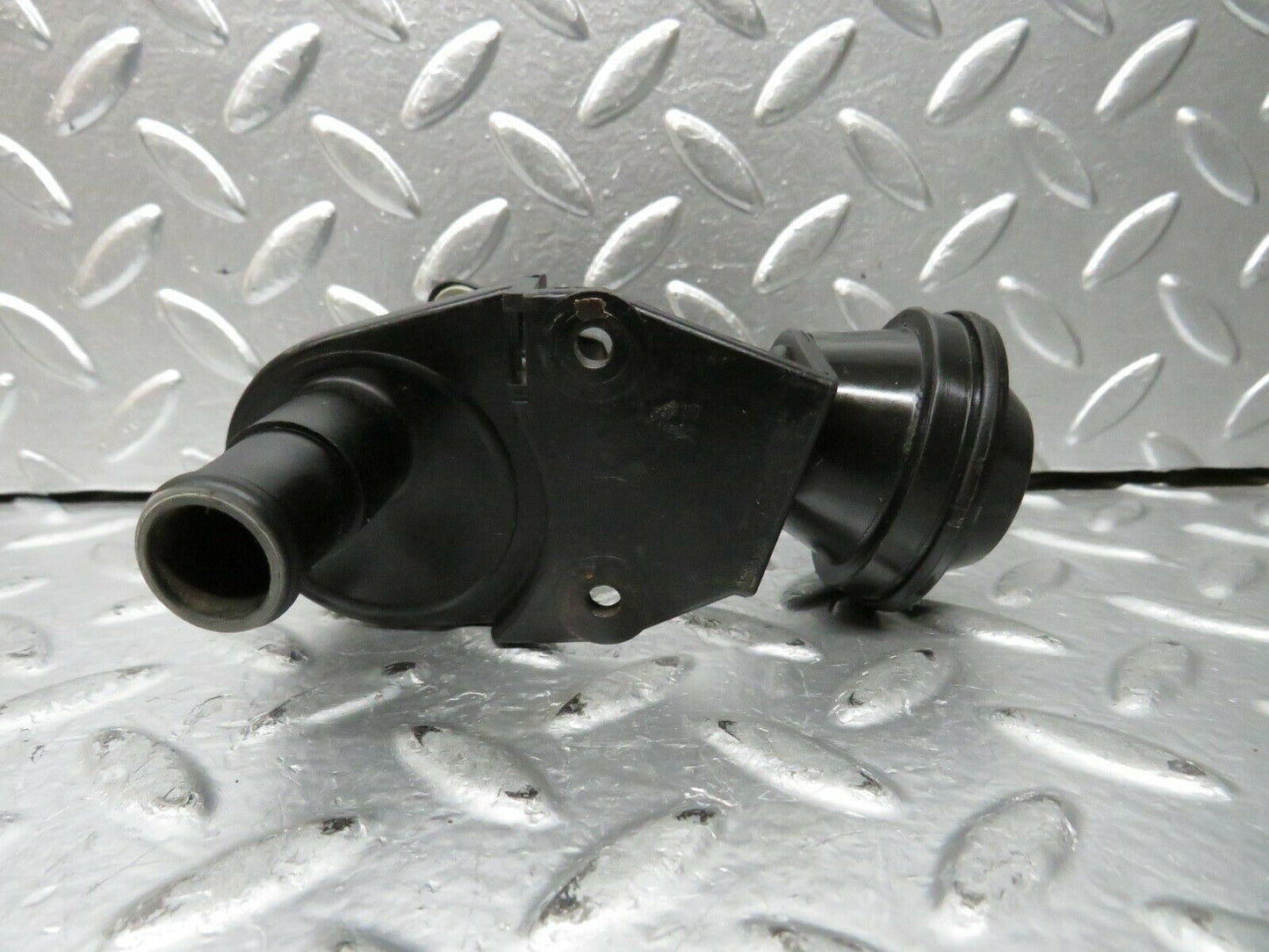 23779 Mercedes-Benz C107 450SLC Coupe Heater Control Valve 1078300584