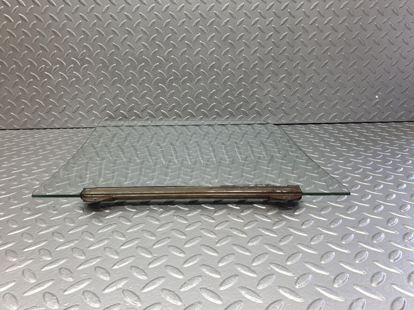 43219 Mercedes-Benz W108 280SE Front Left Door Window Glass