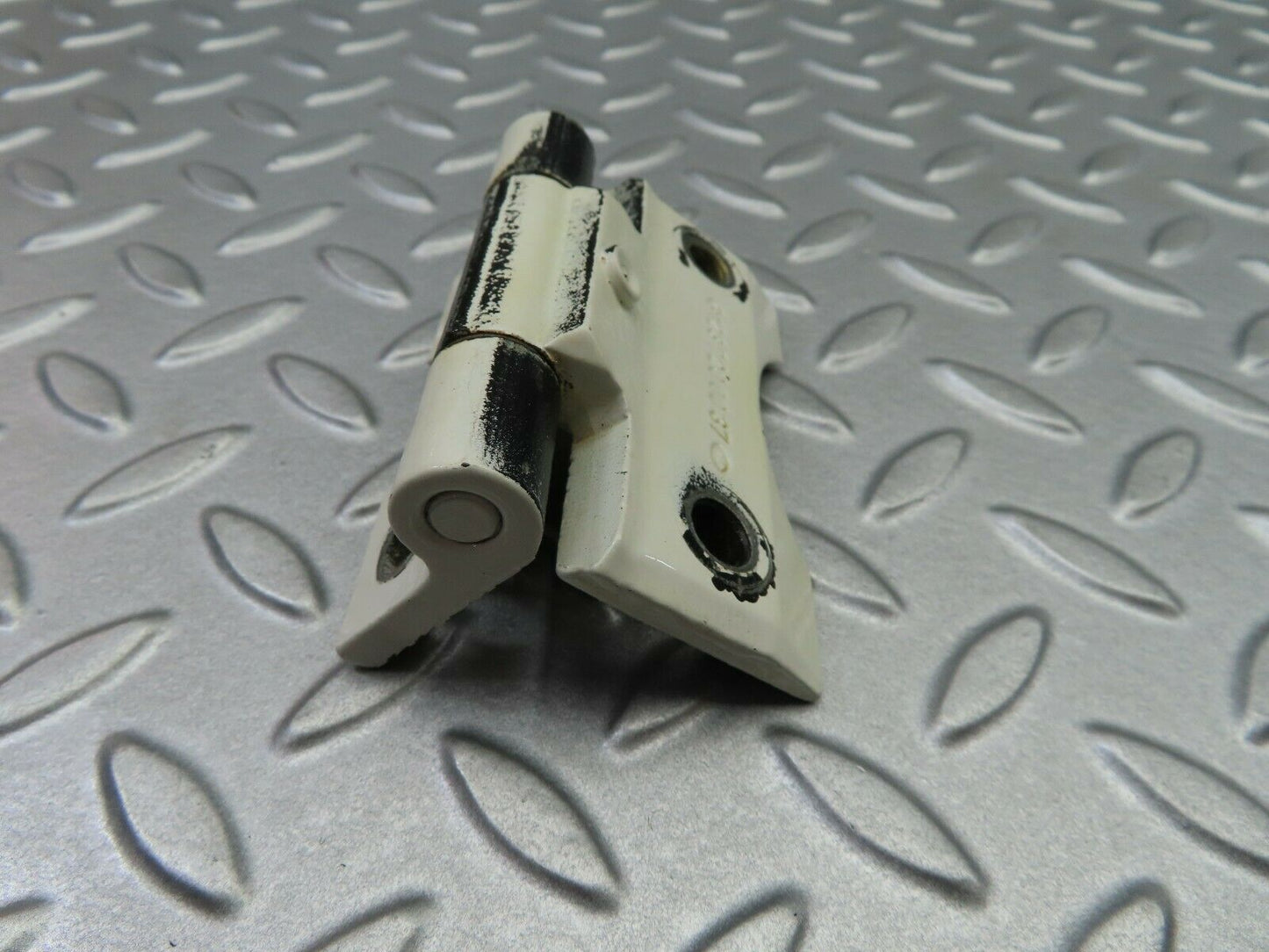 5848 Mercedes-Benz W123 200 Door Hinge 1237200037
