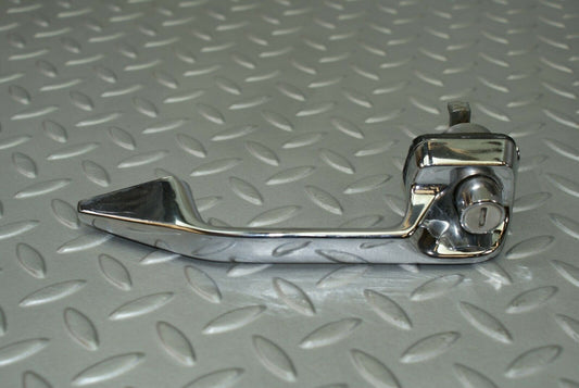 3104 Mercedes-Benz W115 220D Door Handle Front Right 1157660201