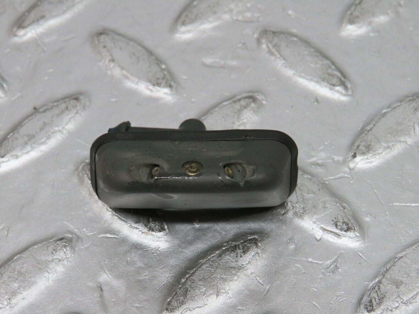 32575 Mercedes-Benz S124 300TE Wagon Tailgate Windscreen Washer Nozzle