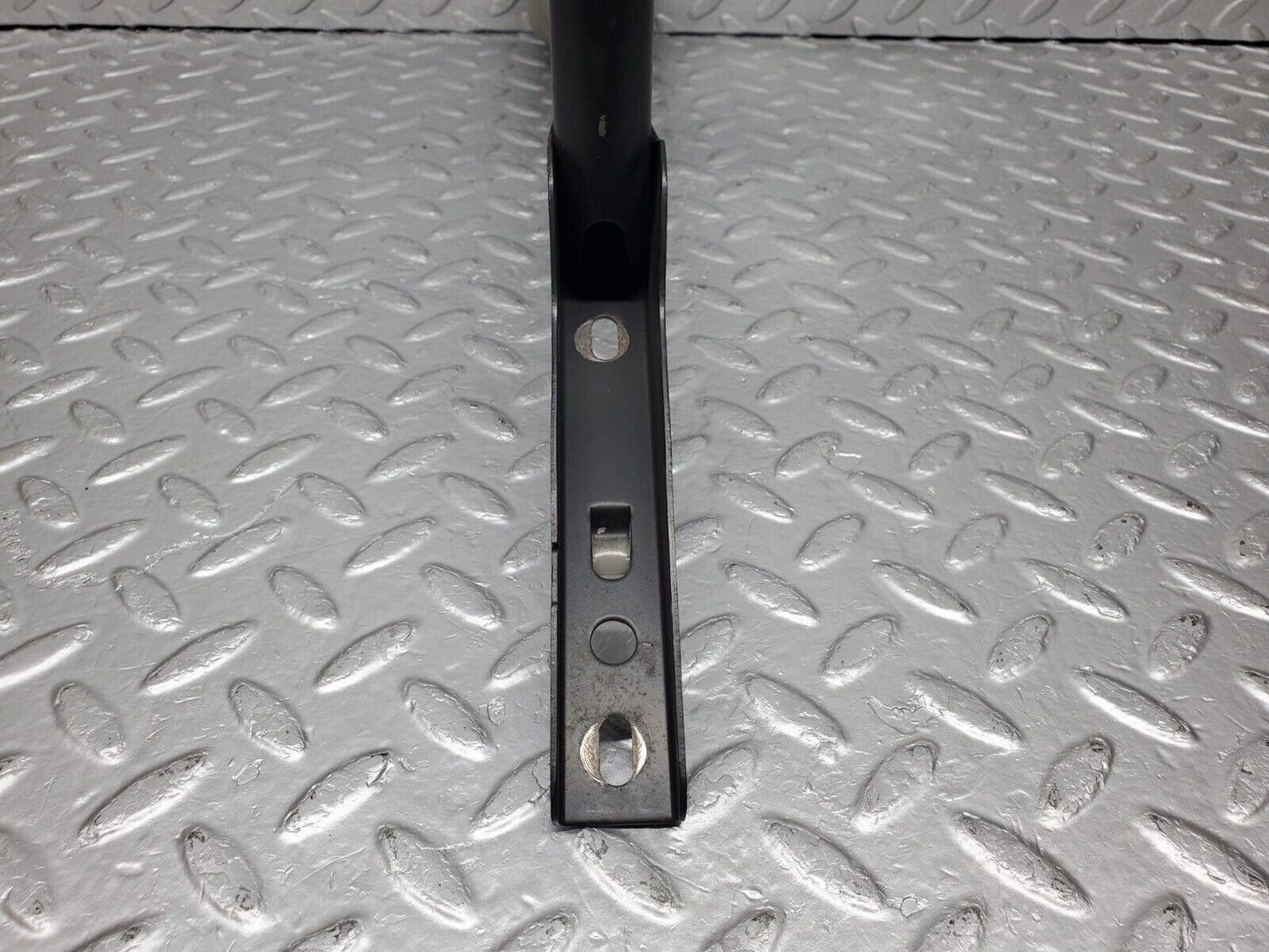 45833 Mercedes-Benz W126 420SE Trunk Lid Hinge Right Side