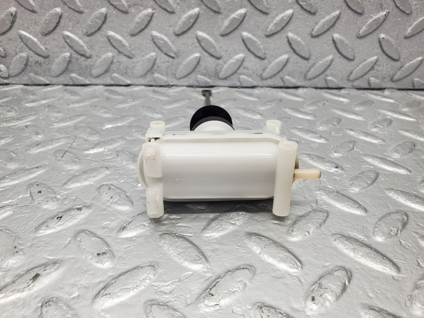 W201 Baby Benz rear left door lock vacuum actuator used OEM