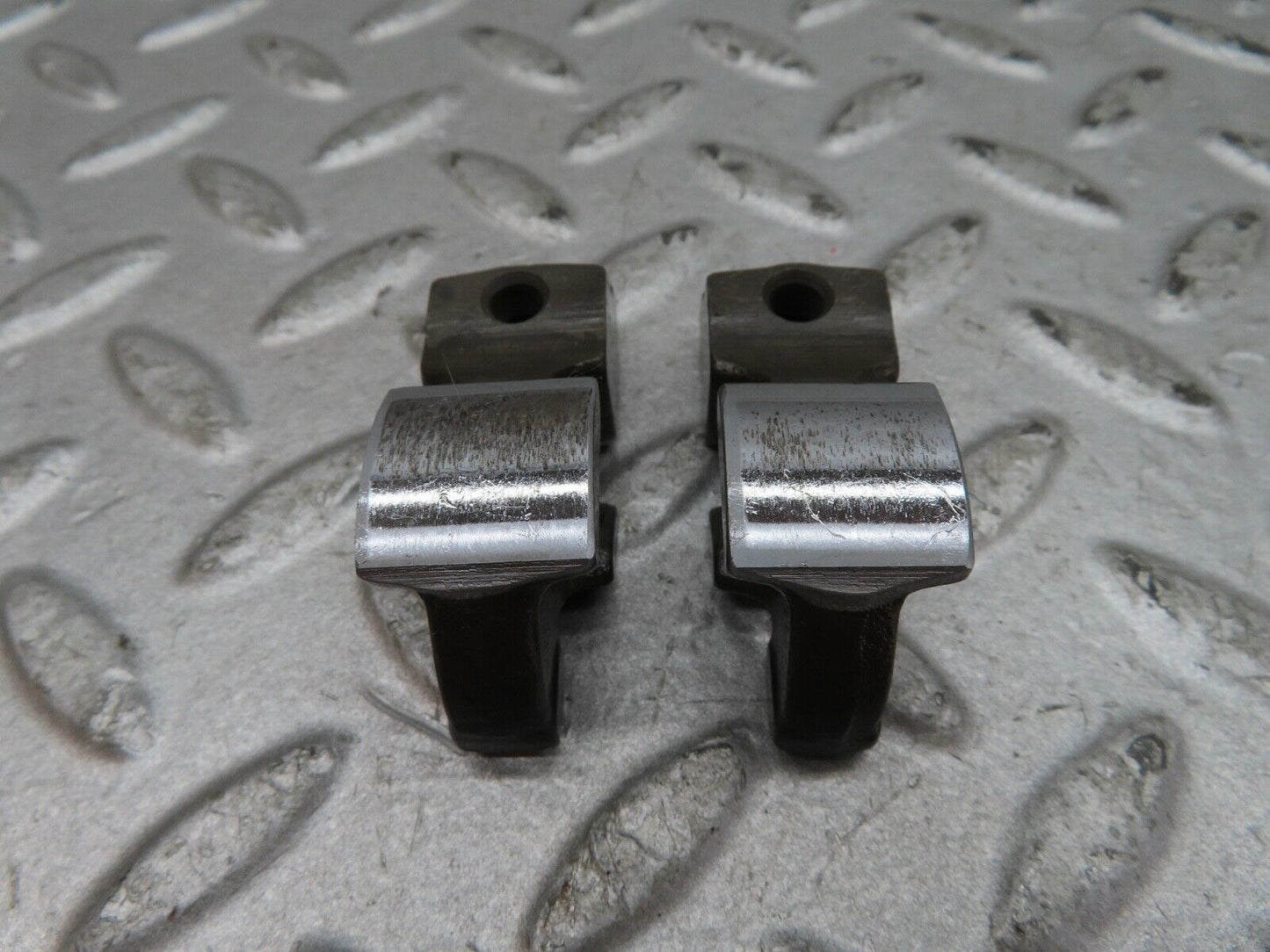 17864 Mercedes-Benz W116 450SEL Valve Rocker Arm