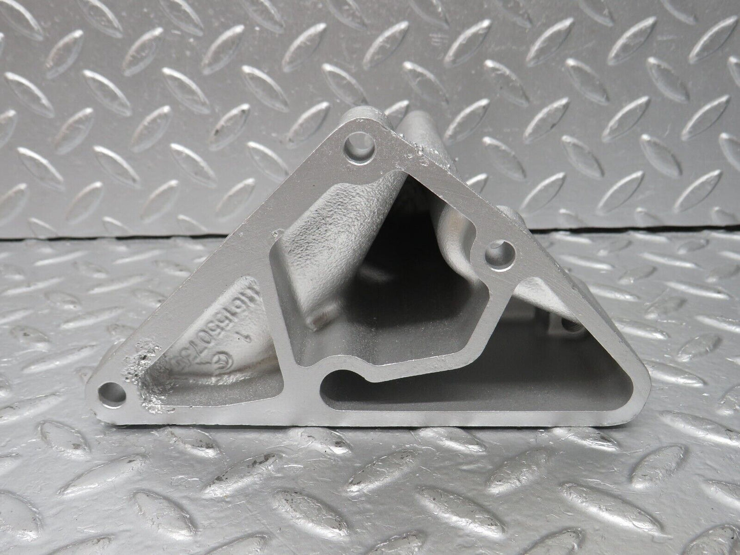 33077 Mercedes-Benz C107 R107 350 V8 Alternator Generator Bracket 1161550735