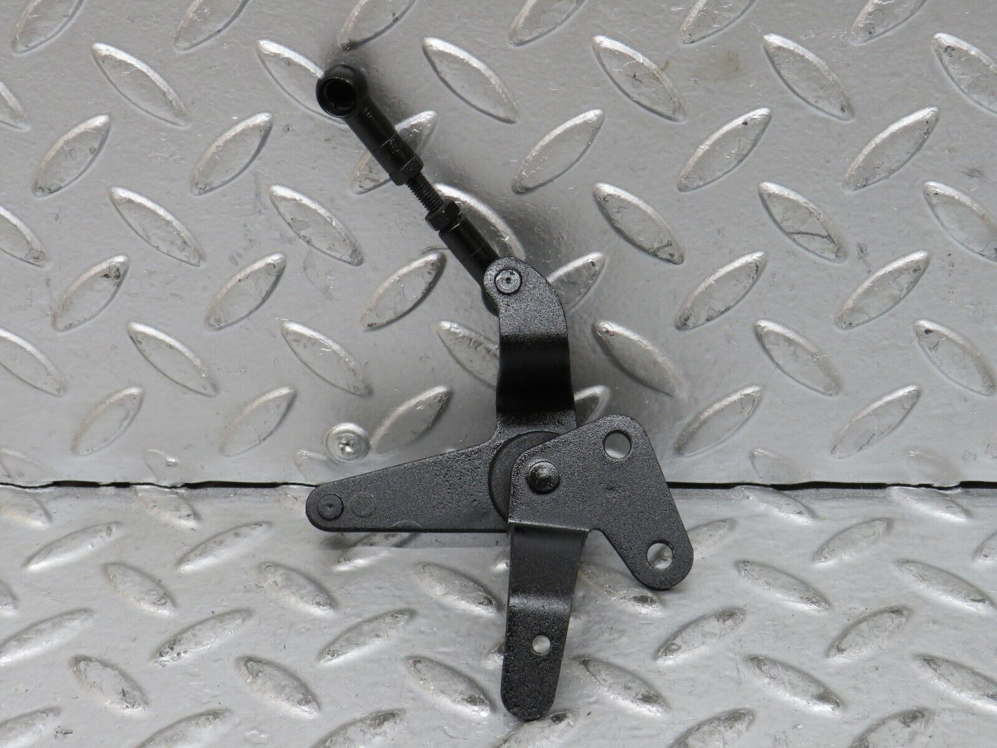 28087 Mercedes-Benz W123 280E Throttle Linkage