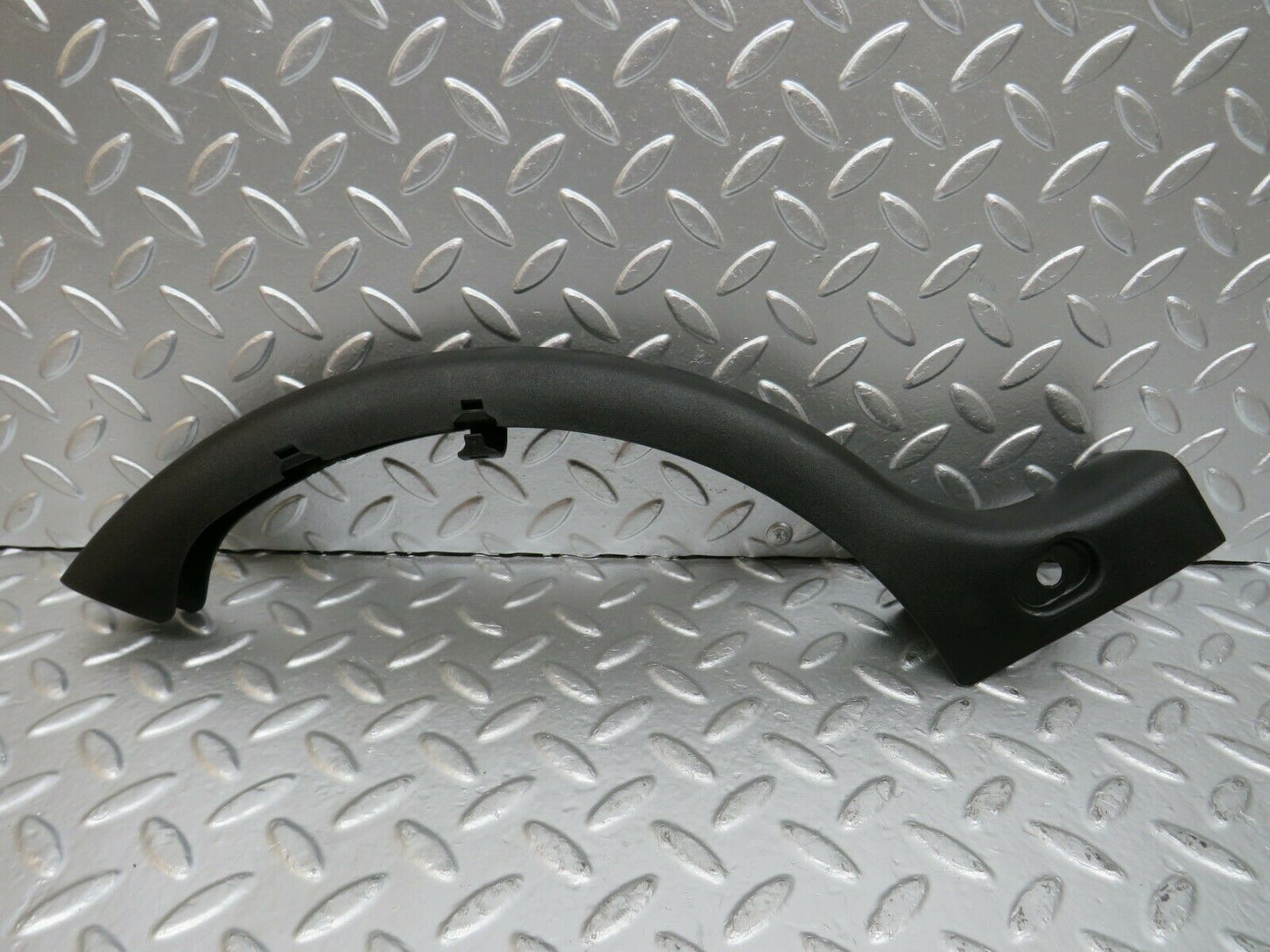 24611 Mercedes-Benz W140 S320 Boot Hinge Plastic Cover Right Side 1408214489