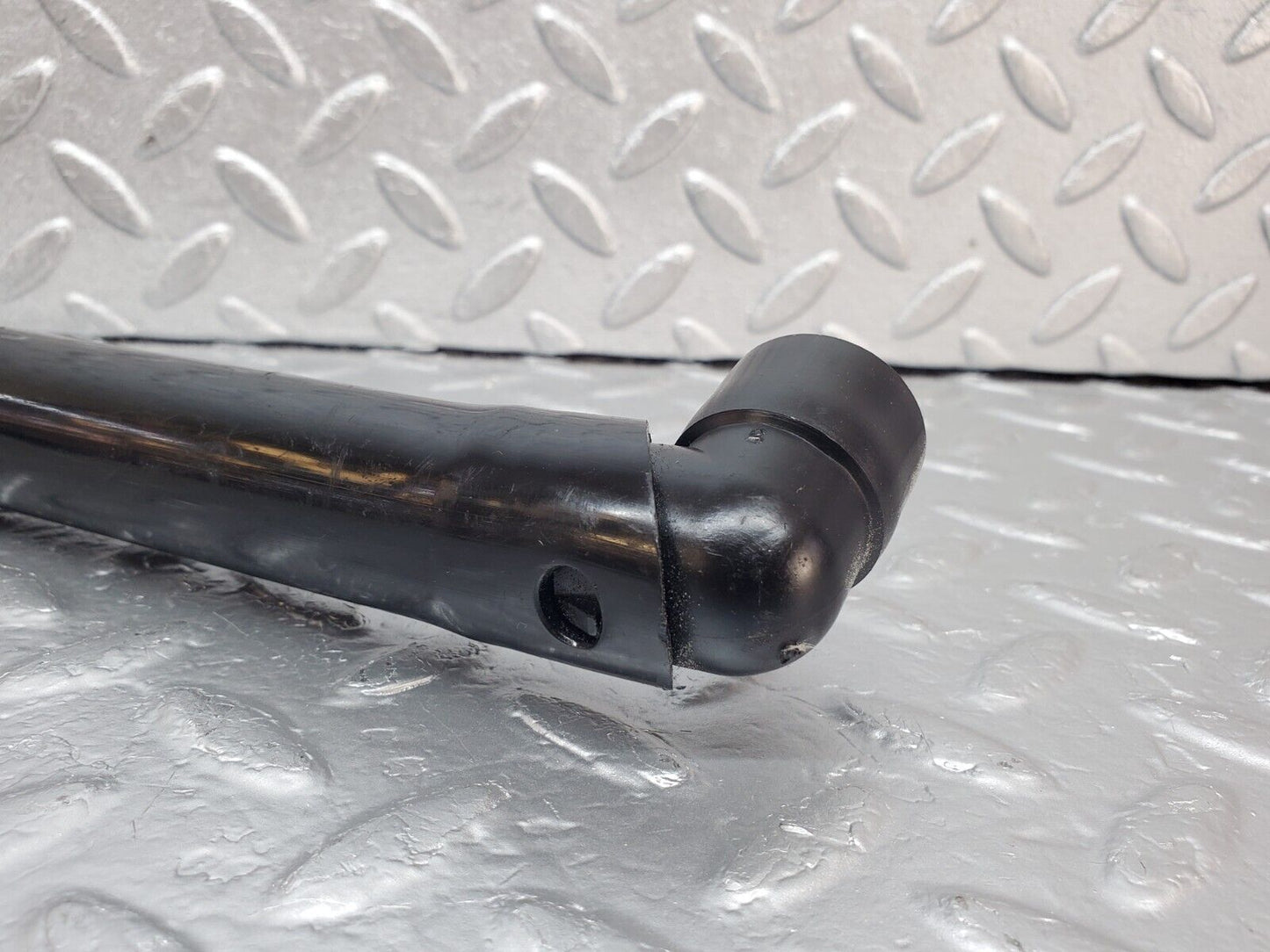 45383 Mercedes-Benz 280E M110.983 Engine Oil Return Pipe