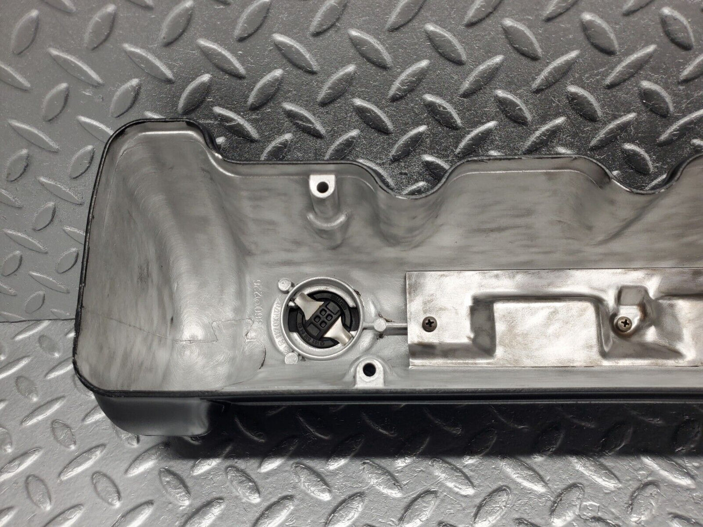 46328 Mercedes-Benz W126 420SE Cylinder Head Valve Cover Right Side 1170160705