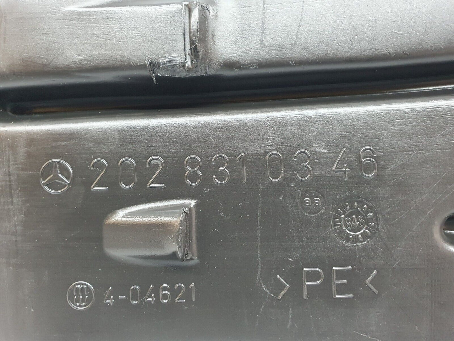 42084 Mercedes-Benz W202 C200 Rear Air Duct 2028310346