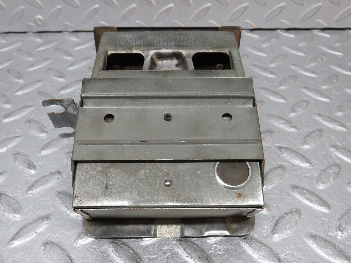 37552 Mercedes-Benz W109 300SEL Centre Console Ashtray Wood Finish