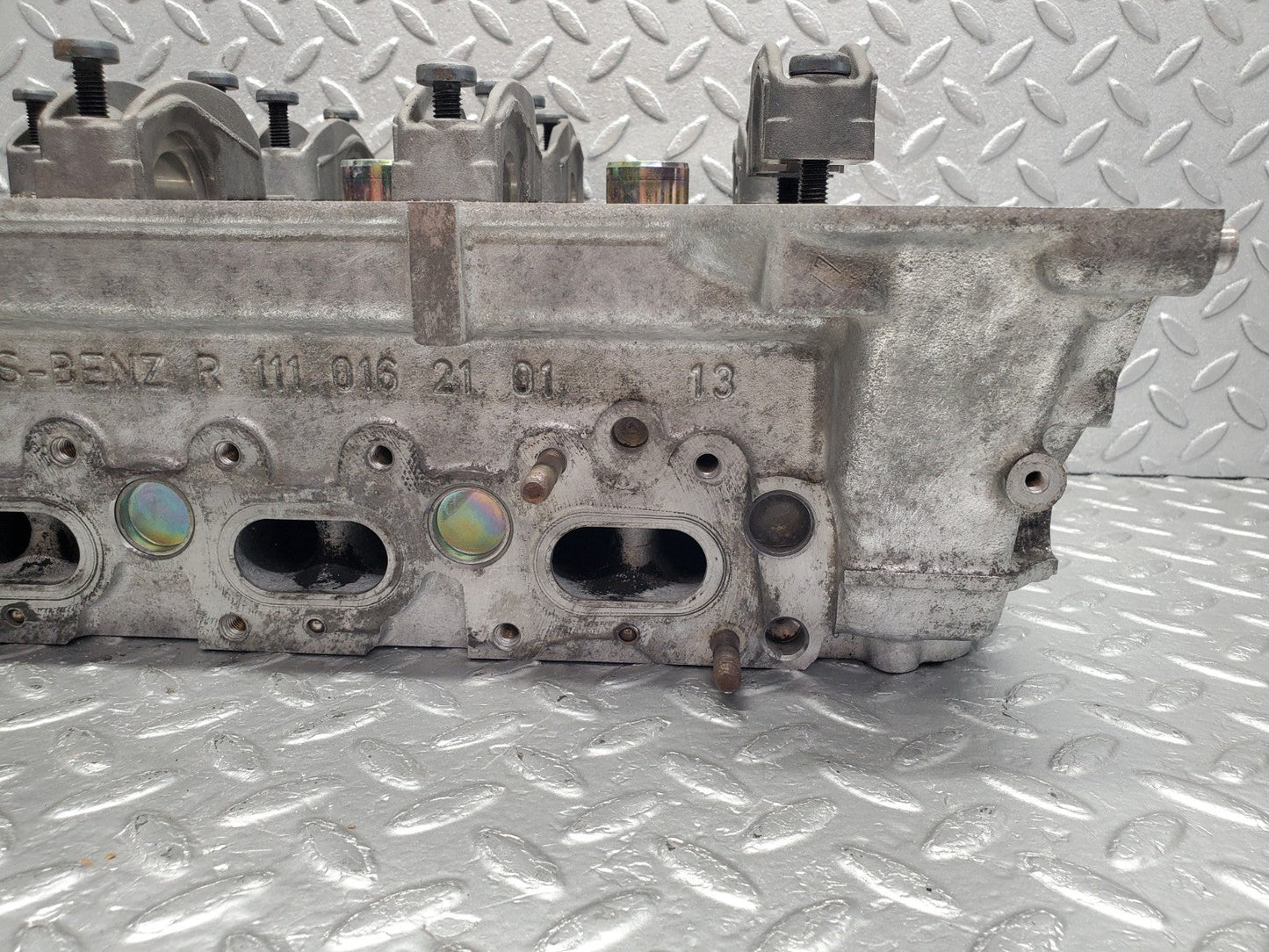 W124 Wagon cylinder head used OEM