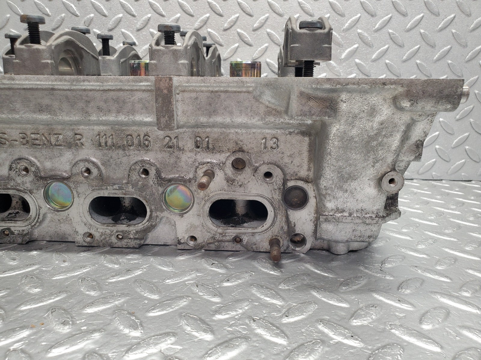 W124 Wagon cylinder head used OEM