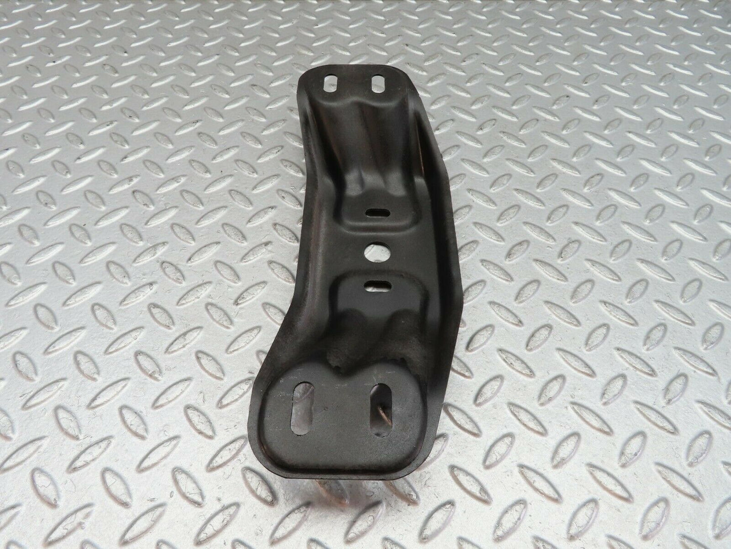 9574 Mercedes-Benz C124 300CE Coupe Gearbox Mount Bracket