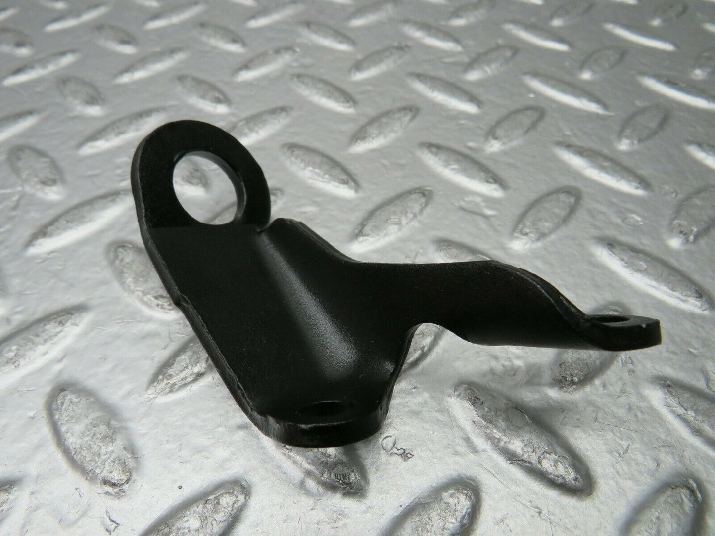 22908 Mercedes-Benz C107 450SLC Coupe Engine Lifting Eyes Hooks