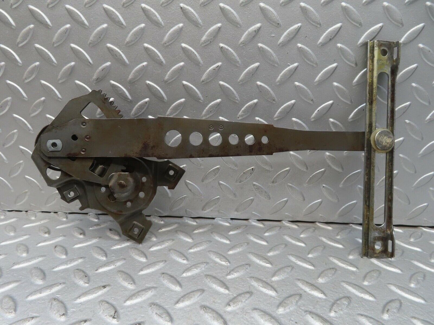 13652 Mercedes-Benz W123 200 Rear Left Manual Window Regulator