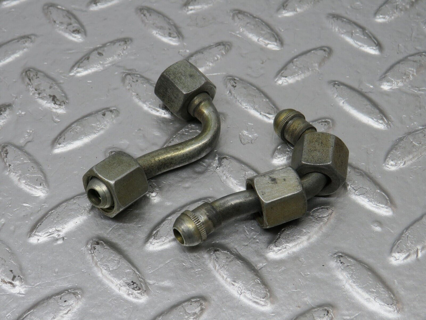 34179 Mercedes-Benz W124 260E Fuel Hose Pipe