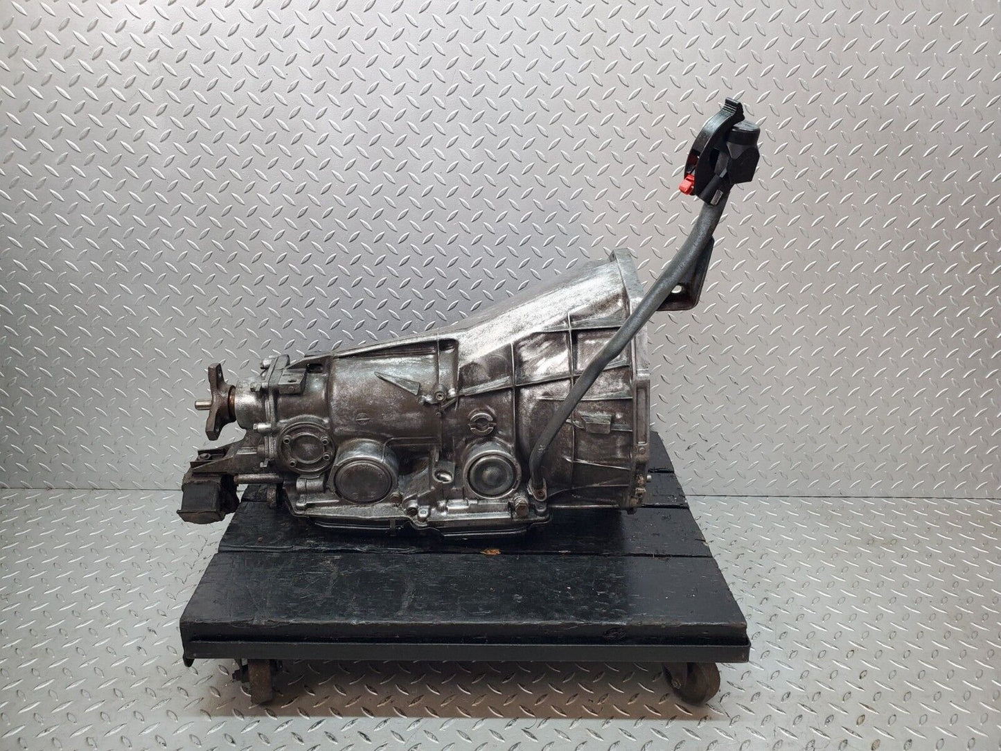 44886 Mercedes-Benz W124 220E Automatic Gearbox 722.428 1242704800 2012710701