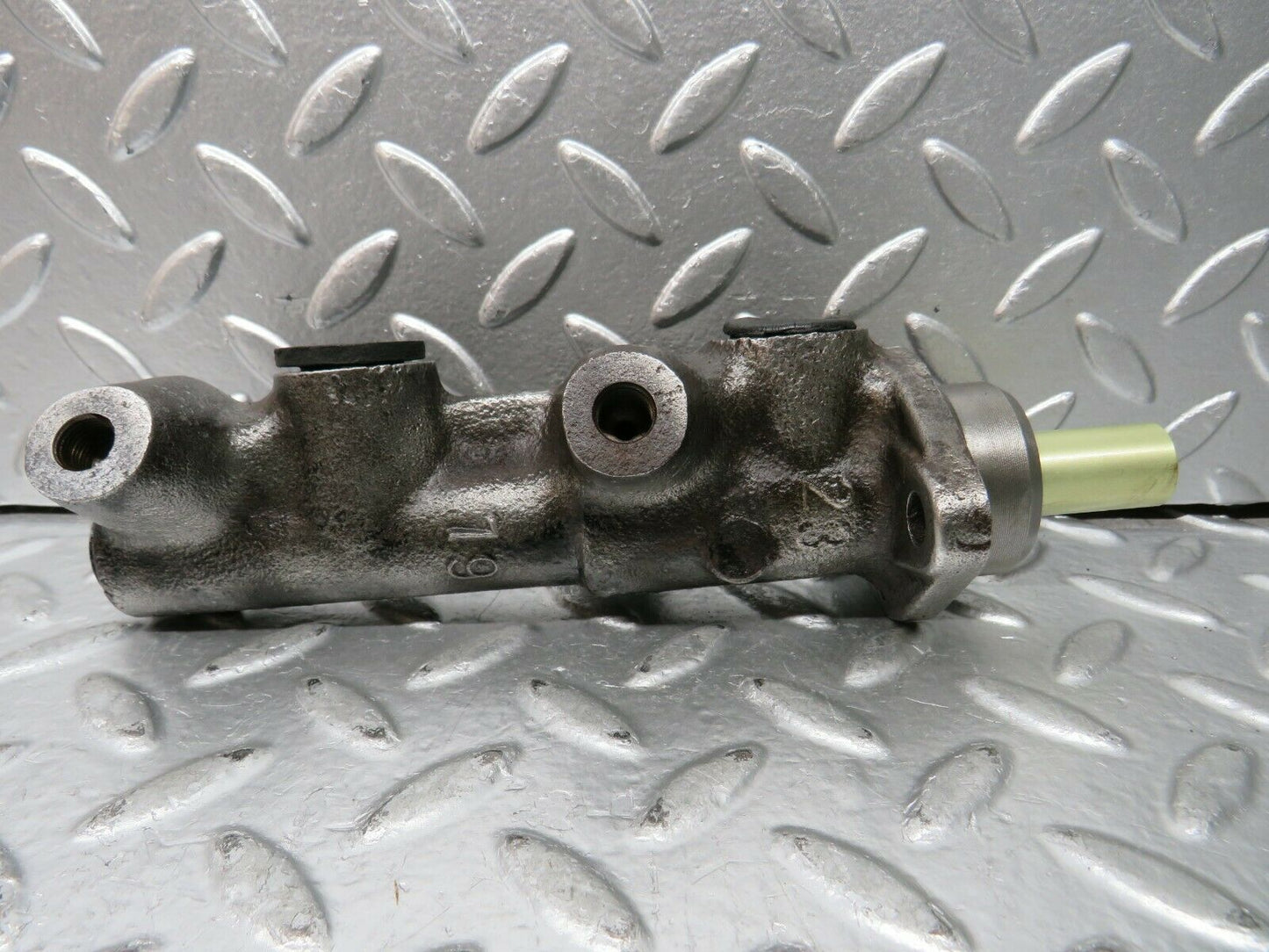 23218 Mercedes-Benz W116 350SE Brake Master Cylinder