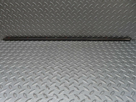 13444 Mercedes-Benz W123 200 Front Right Door Centre Moulding Trim