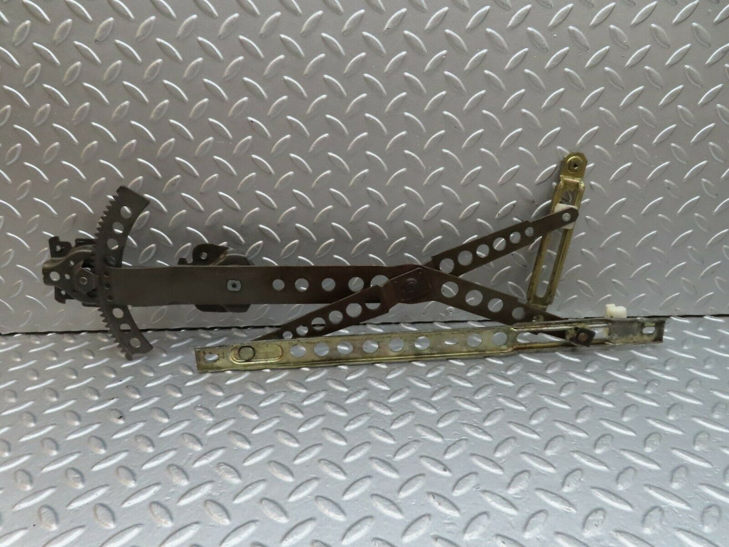18042 Mercedes-Benz W123 200 Front Right Manual Window Regulator 1237200446