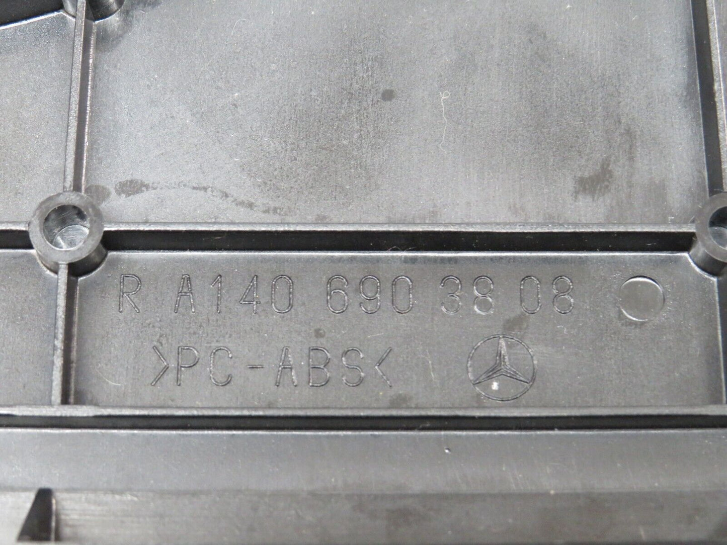 24873 Mercedes-Benz W140 S320 Parcel Shelf Speaker Cover 1406903708 140690380