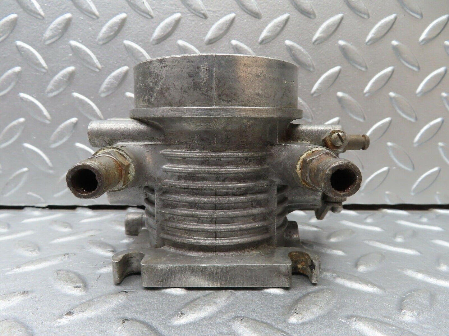 20355 Mercedes-Benz W114 280CE Coupe Throttle Body Valve