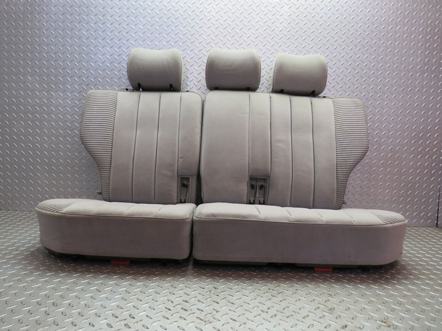 32348 Mercedes-Benz S124 300TE Wagon Rear Seat Grey