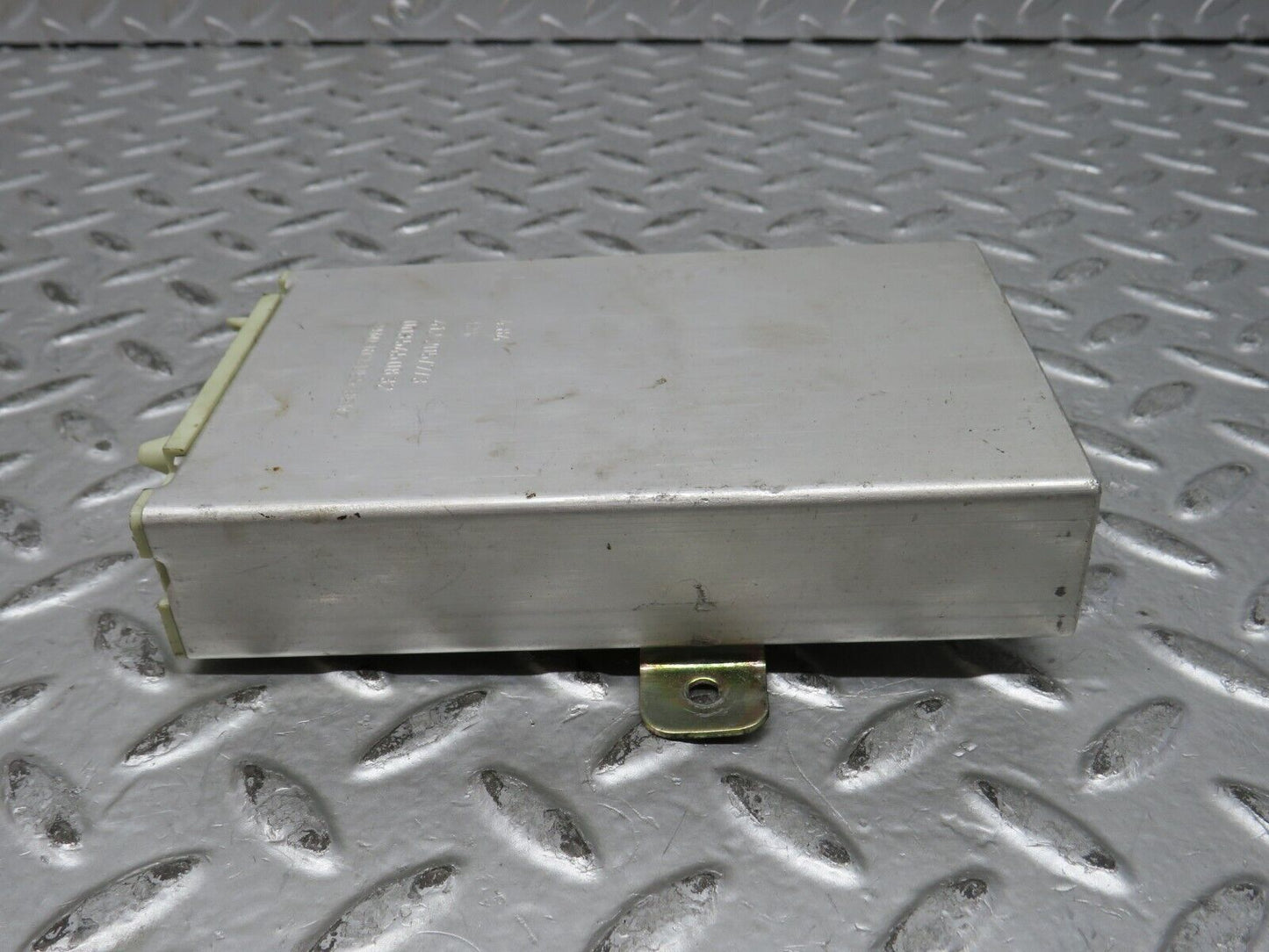 28748 Mercedes-Benz W123 230E Cruise Control Amplifier Module 0035450832
