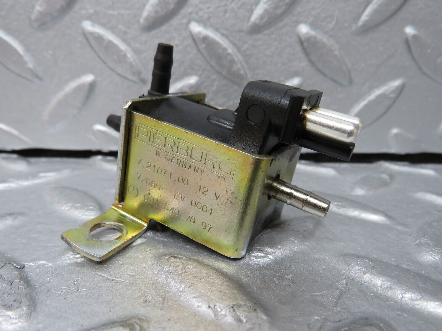 37008 Mercedes-Benz C126 420SEC Coupe Vacuum Control Valve Pierburg 0015407097