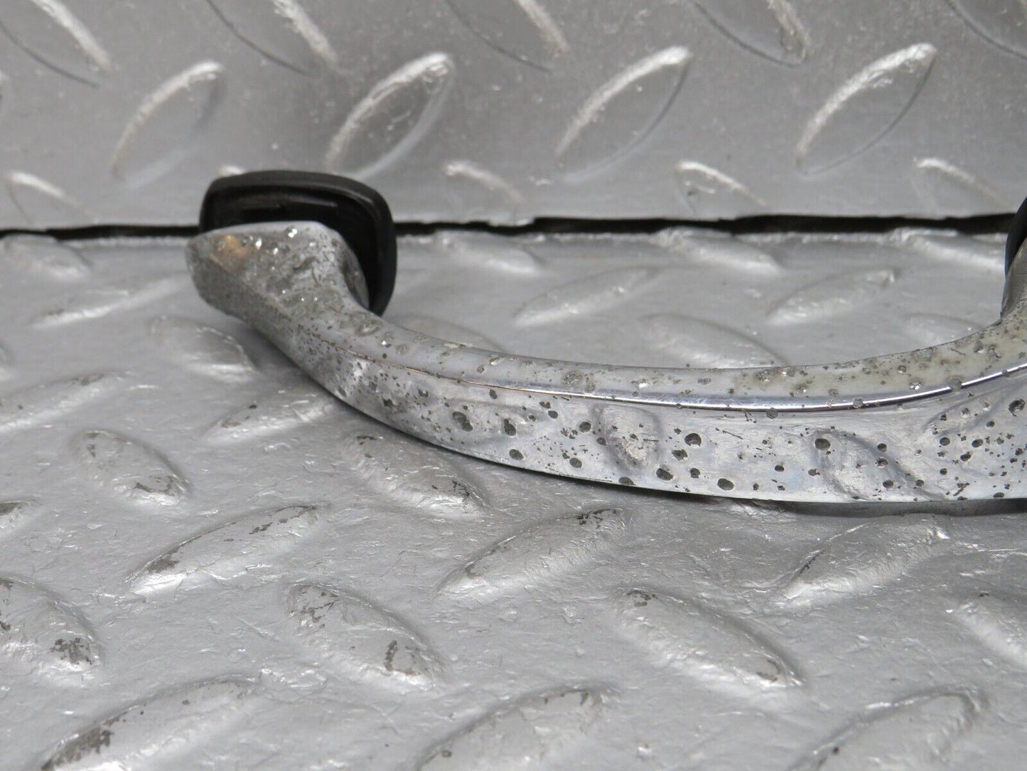 40279 Mercedes-Benz W110 230 Front Left Door Exterior Handle No Key