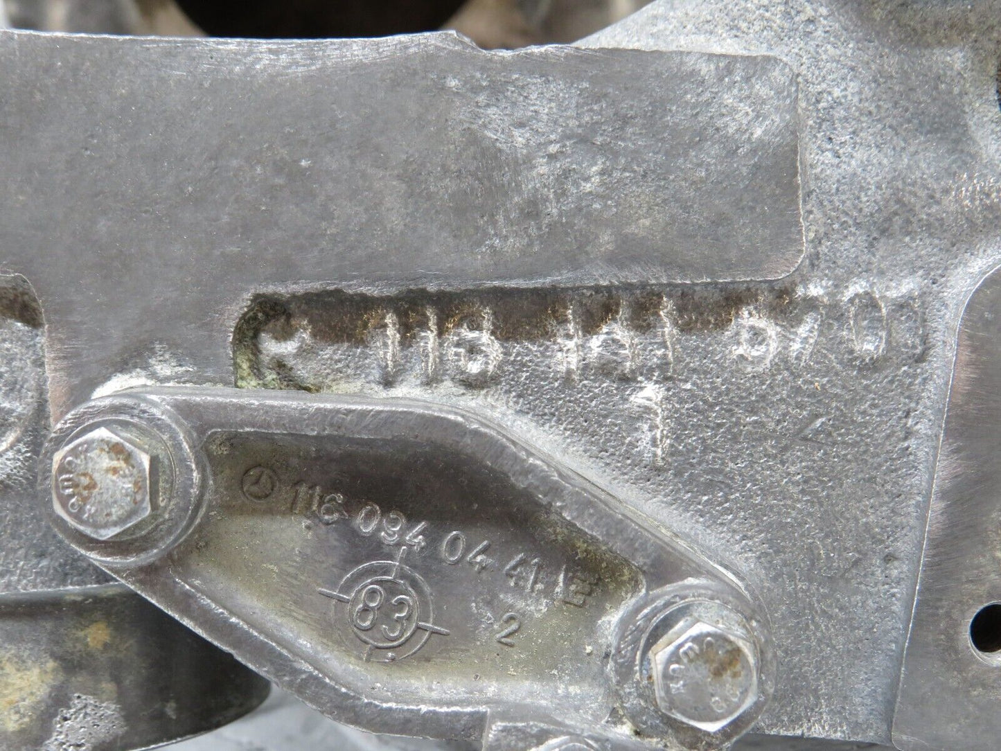 34528 Mercedes-Benz C126 380SEC Coupe Intake Manifold 1161415701