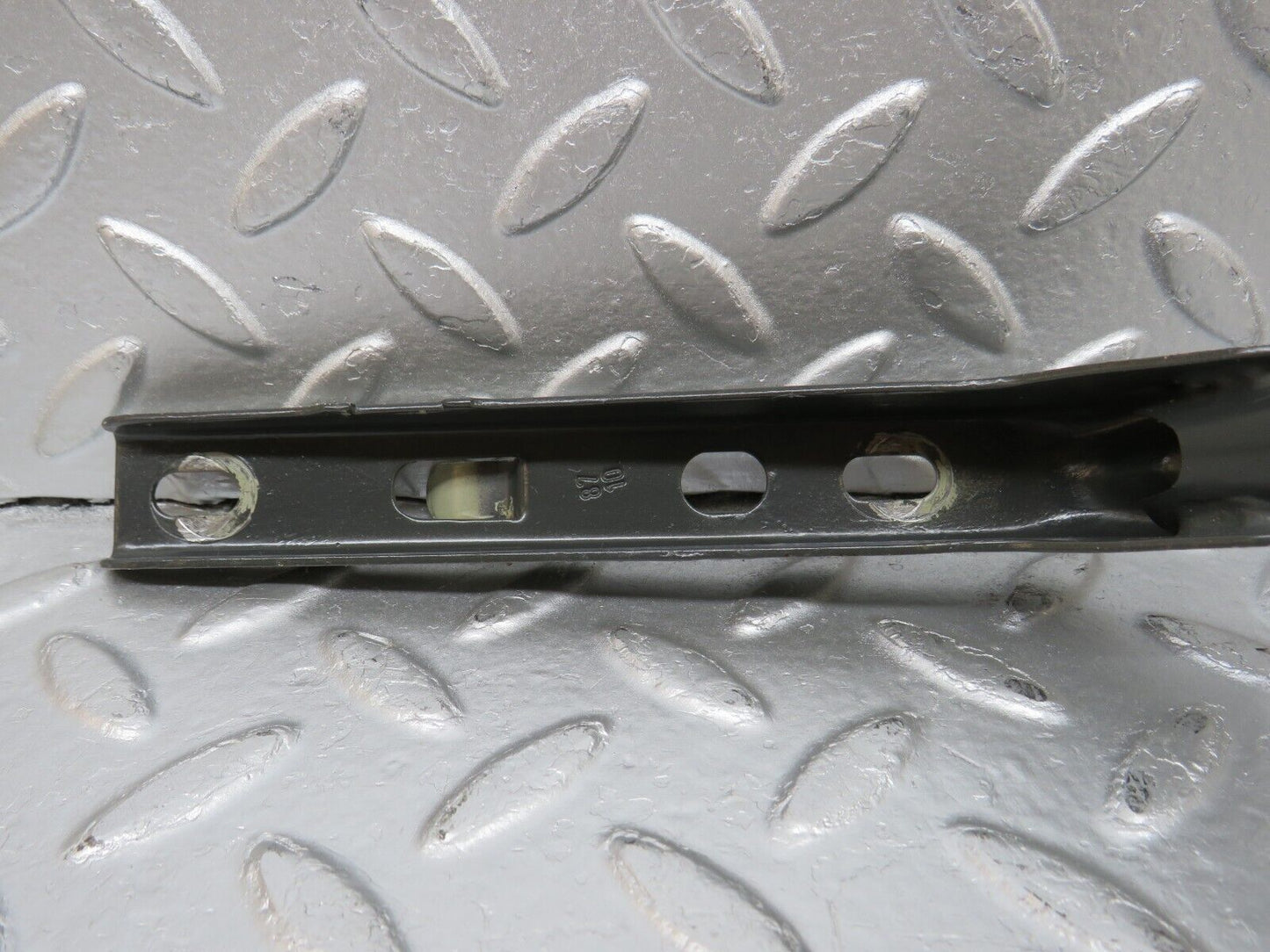 33725 Mercedes-Benz W201 190E 2.0L Trunk Lid Hinge Right Side