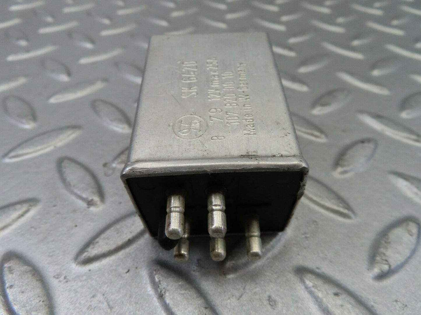 7444 Mercedes-Benz W116 450SE Heated Window Relay 1078200010