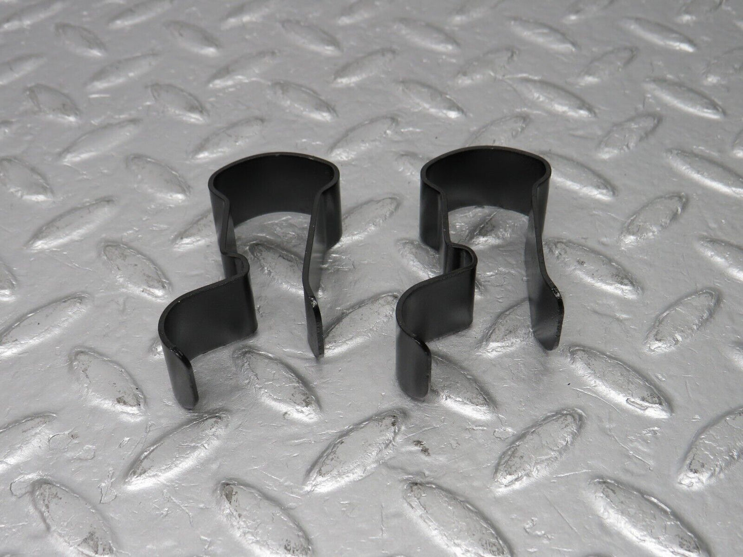 38532 Mercedes-Benz R129 280SL Coupe Radiator Fan Shroud Holder 2x