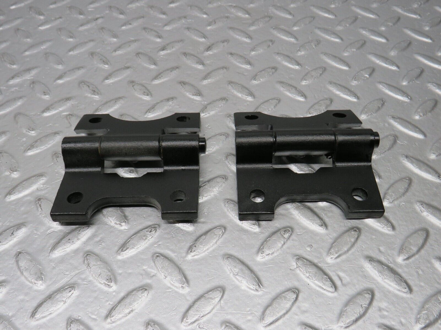 39234 Mercedes-Benz R107 500SL Door Hinge Right Side
