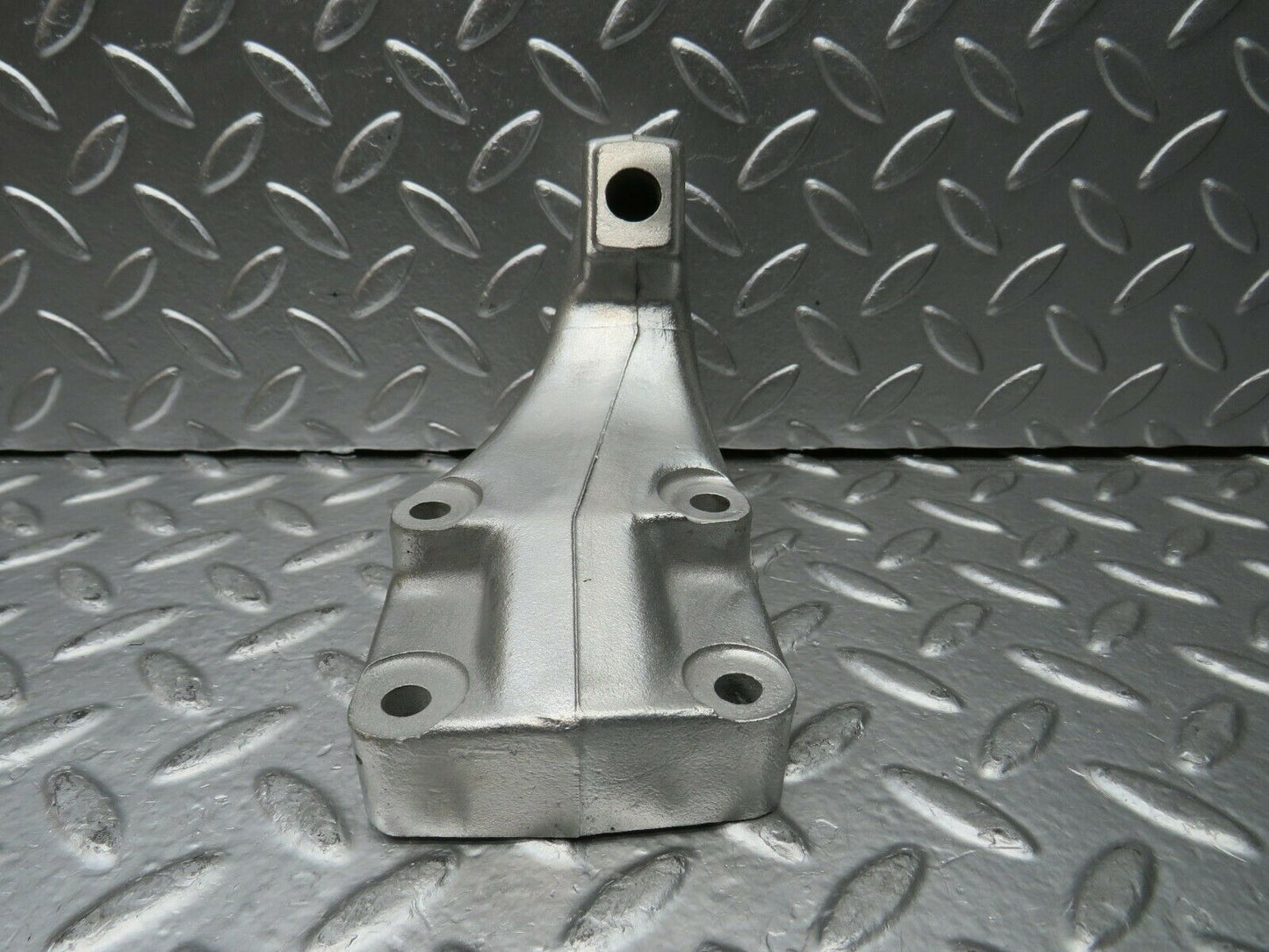 22832 Mercedes-Benz C107 450SLC Engine Mount Bracket Right Side 1162234704