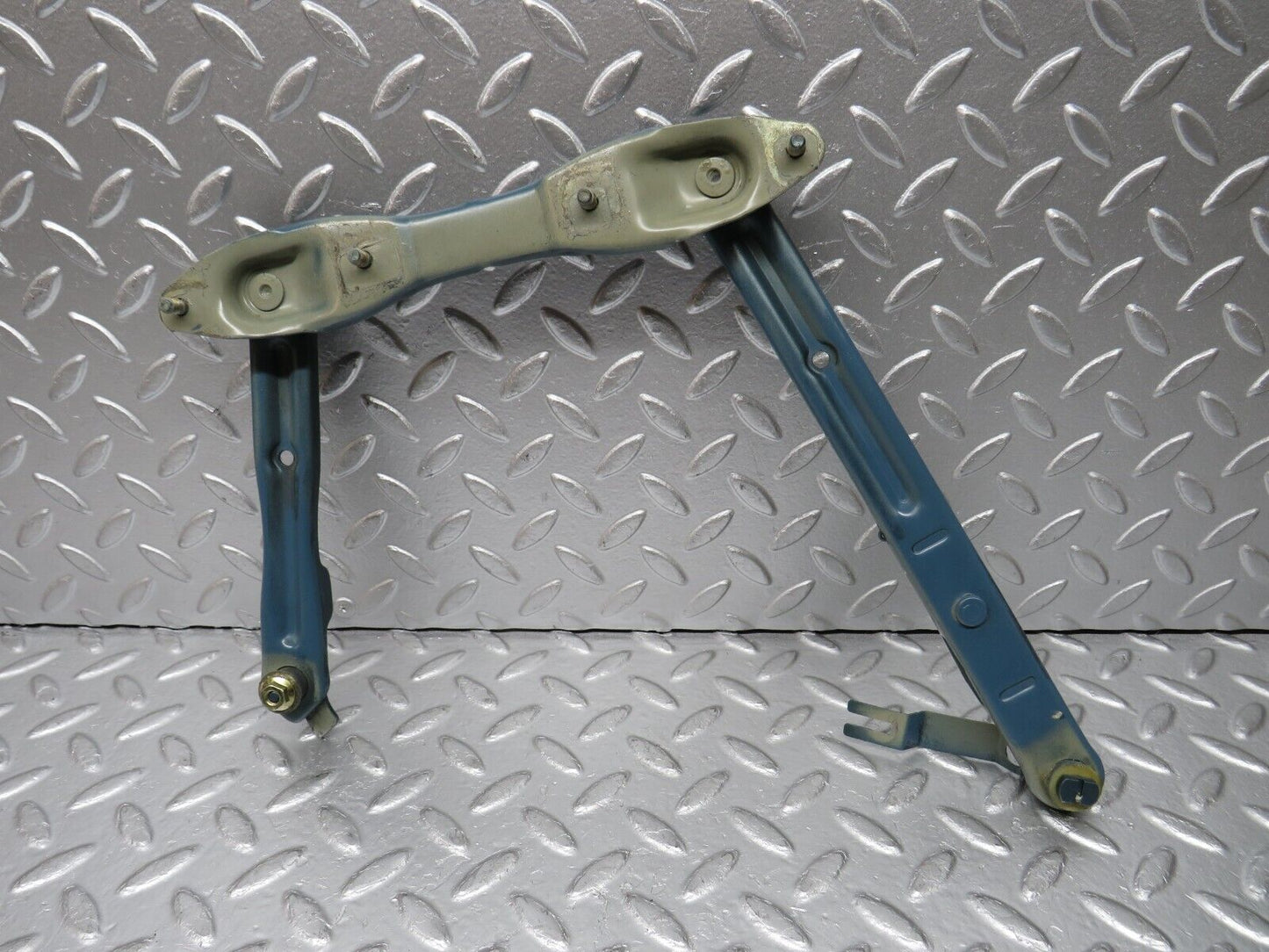 30701 Mercedes-Benz W201 190E 2.0L Bonnet Hinge Left Side