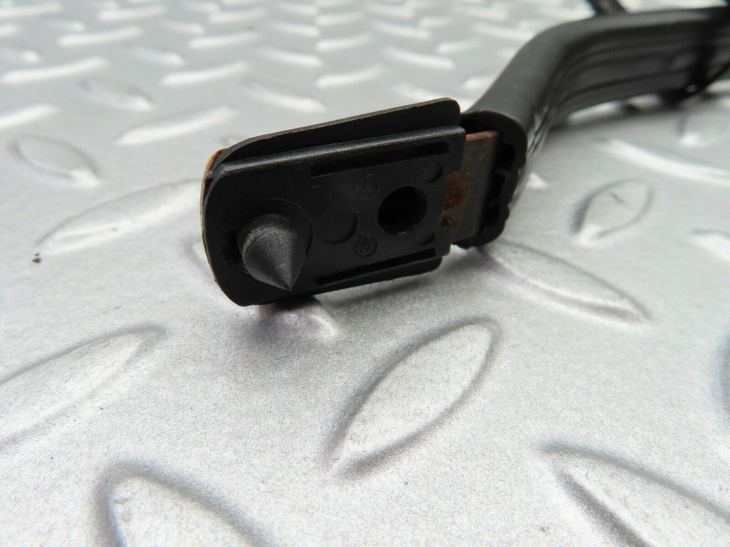 5668 Mercedes-Benz W123 200 Interior Roof Grab Handle