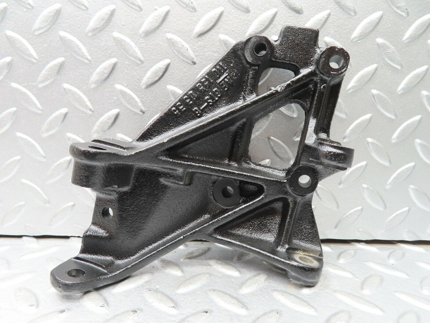 20376 Mercedes-Benz W114 280CE Coupe Alternator Generator Bracket 1101550335