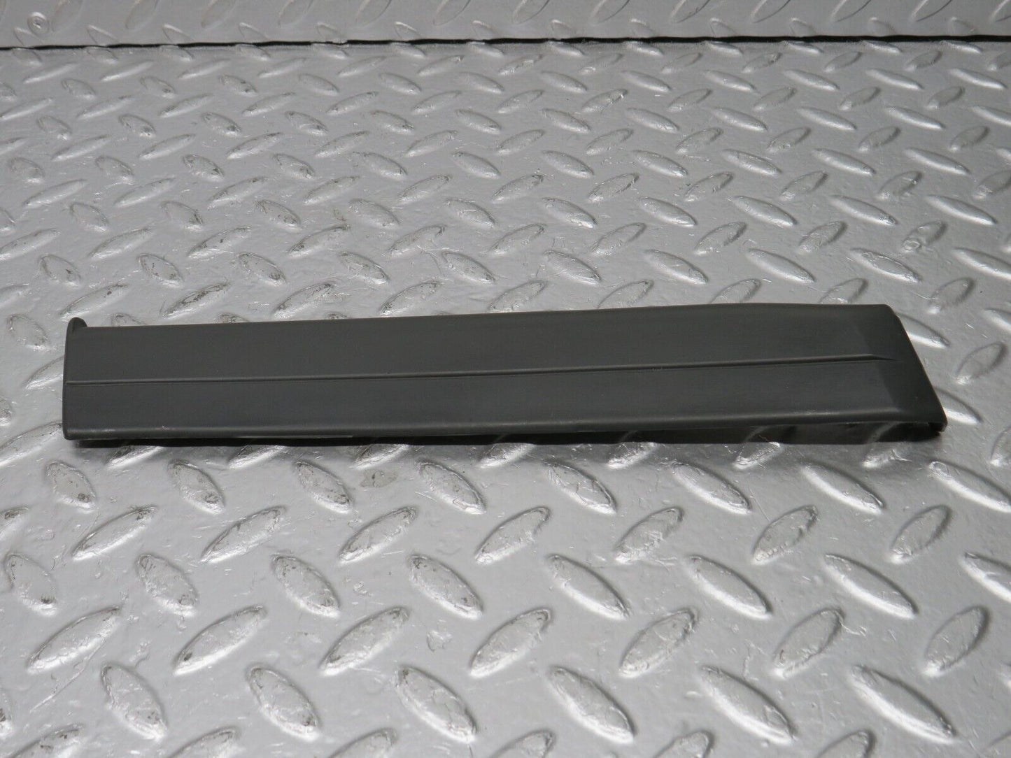 33783 Mercedes-Benz W201 190E 2.0L Front Left Fender Wing Lower Moulding Trim