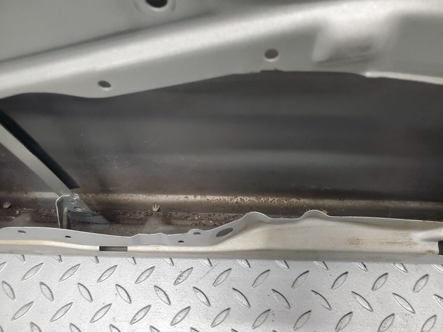 46122 Mercedes-Benz W124 Front Left Door