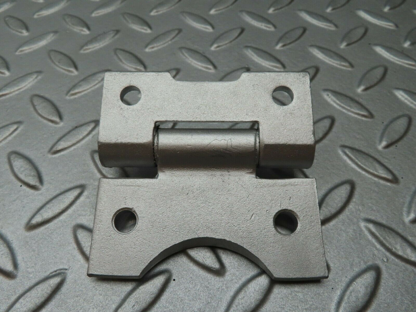 4496 Mercedes-Benz W123 230E Door Hinge 1237200037