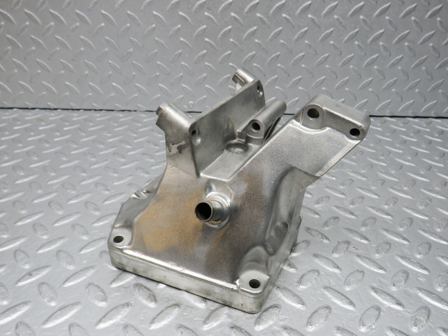 38647 Mercedes-Benz R129 280SL Coupe Power Steering Pump Bracket 1031310935