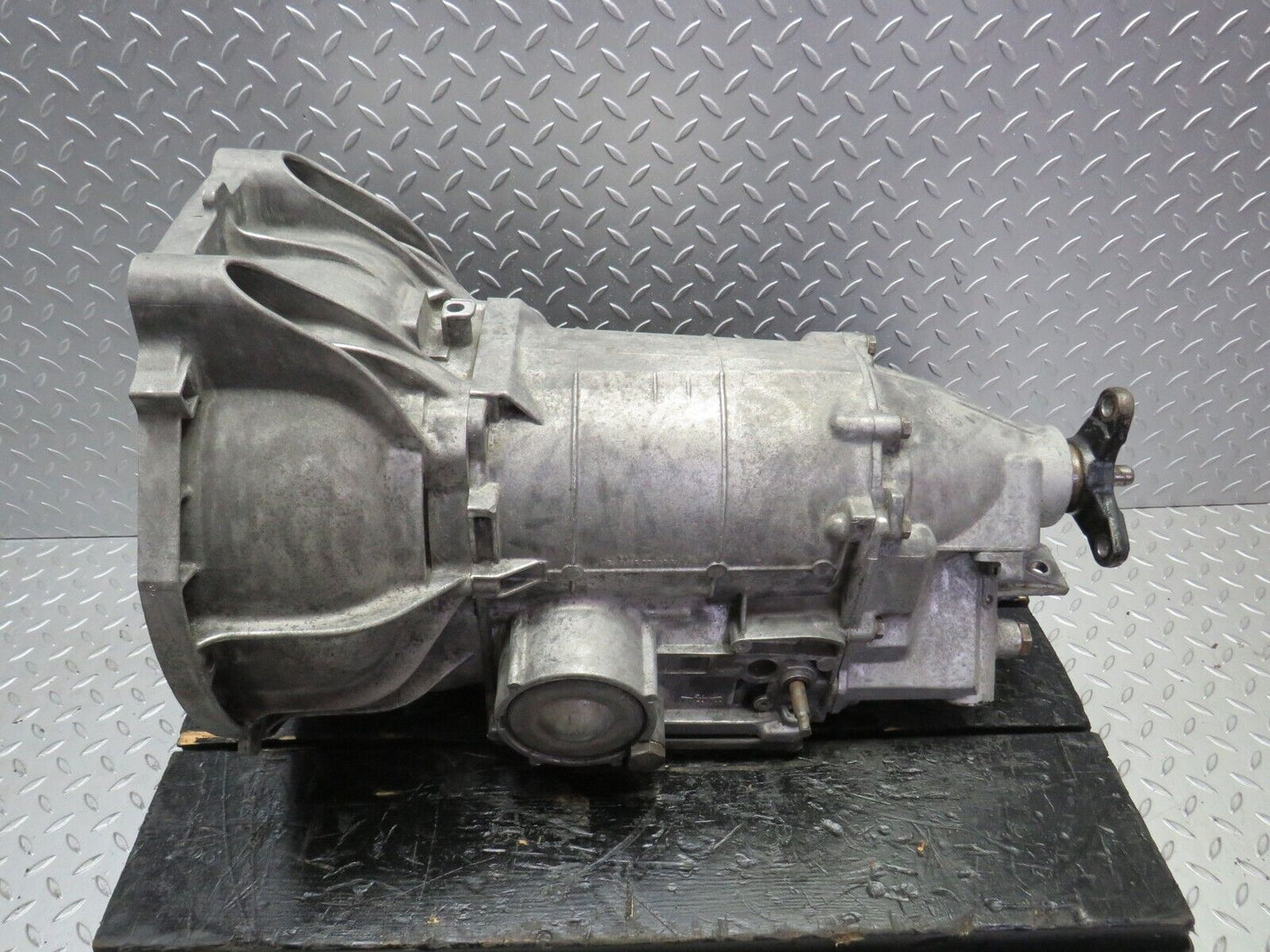 33129 Mercedes-Benz W123 240D Automatic Gearbox 3 Speed 722.117 1232700601 1152714501