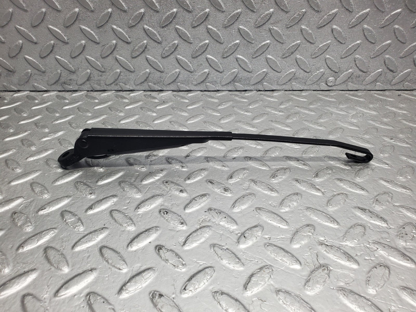 W124 Wagon rear wiper arm used OEM