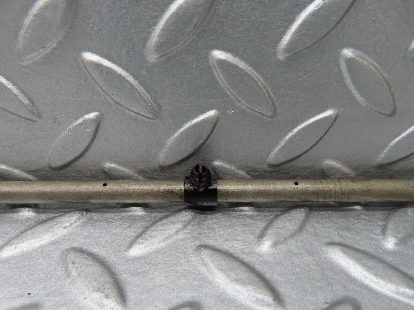 16556 Mercedes-Benz C107 350SLC Coupe Camshaft Oil Tube