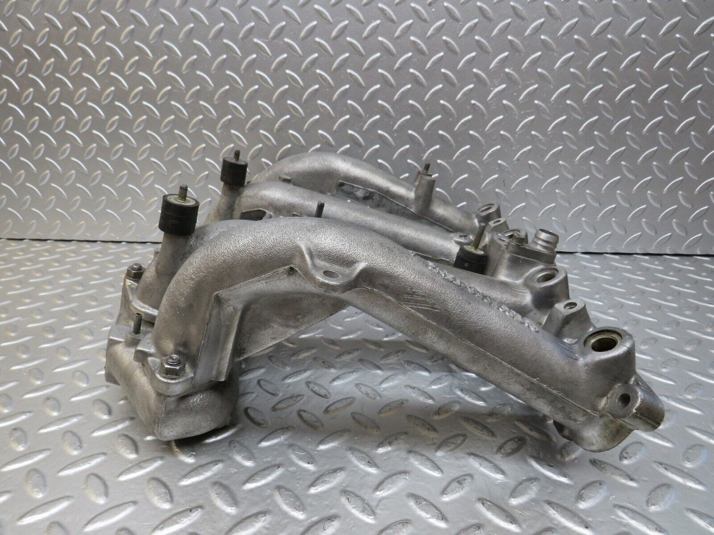 25713 Mercedes-Benz W201 Air Intake Manifold 1021413501